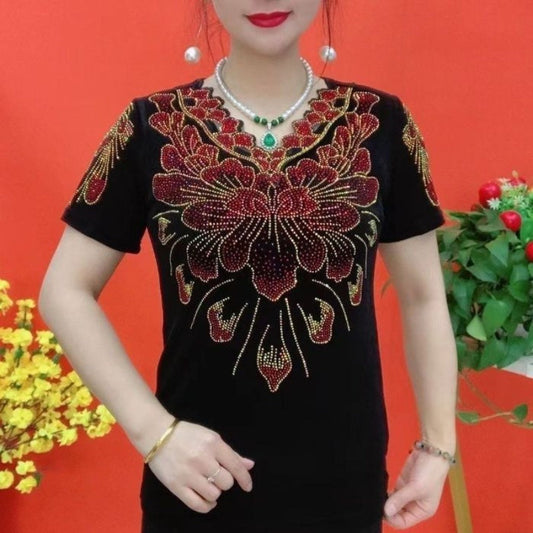 Top z krótkim rękawem i elegancją ze strasami